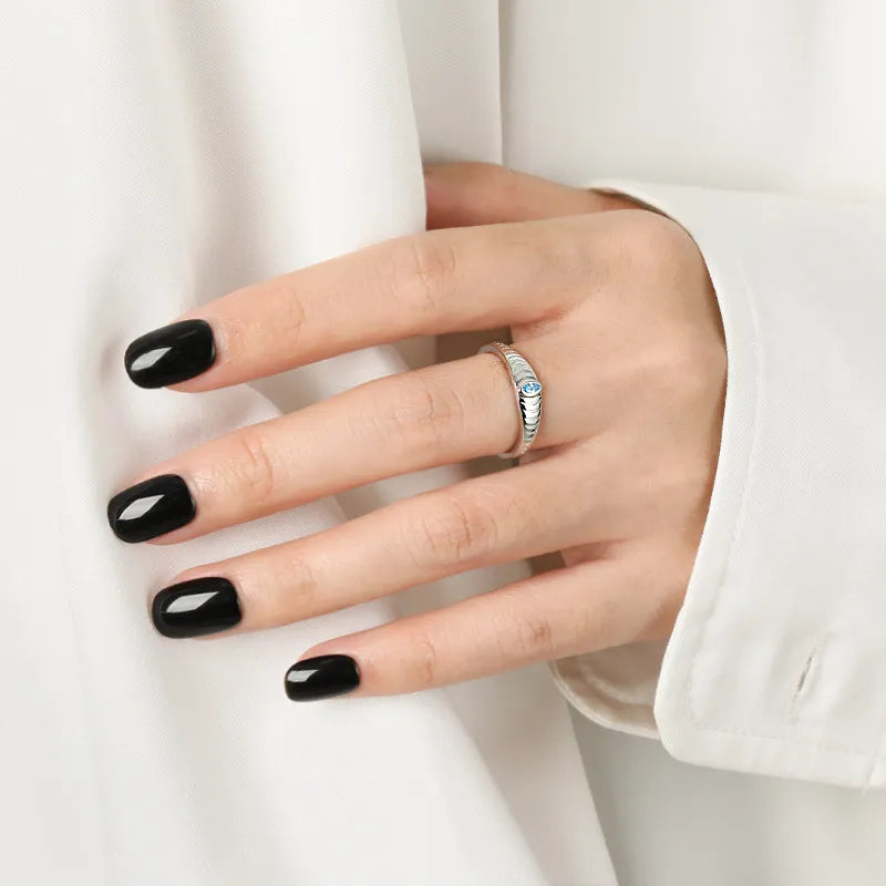 The Solaris Twine Ring