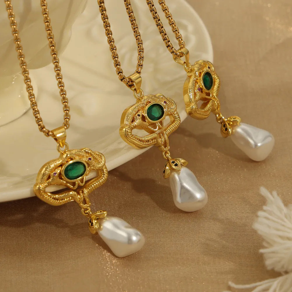 The Emerald Bloom Necklace