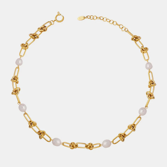 The Solitaire Pearl Necklace