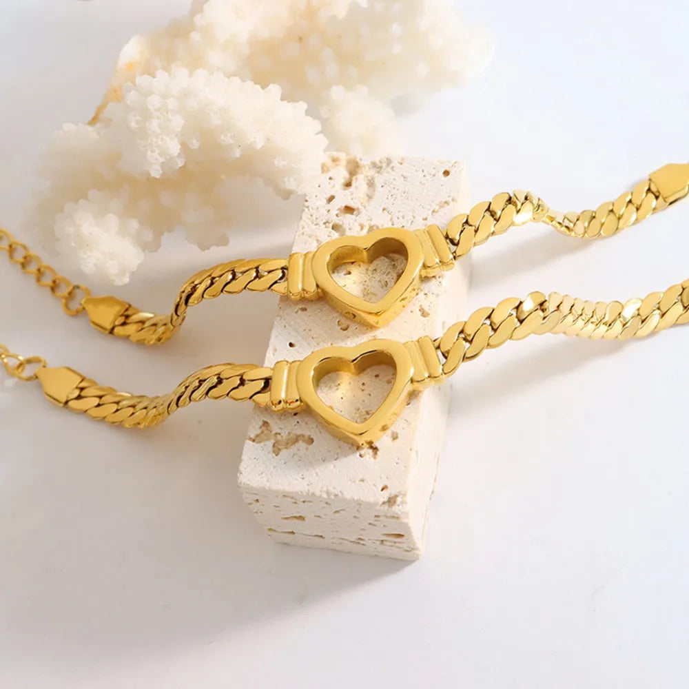The Heartfelt Chain Bracelet