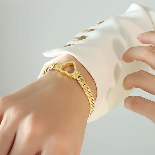 The Heartfelt Chain Bracelet