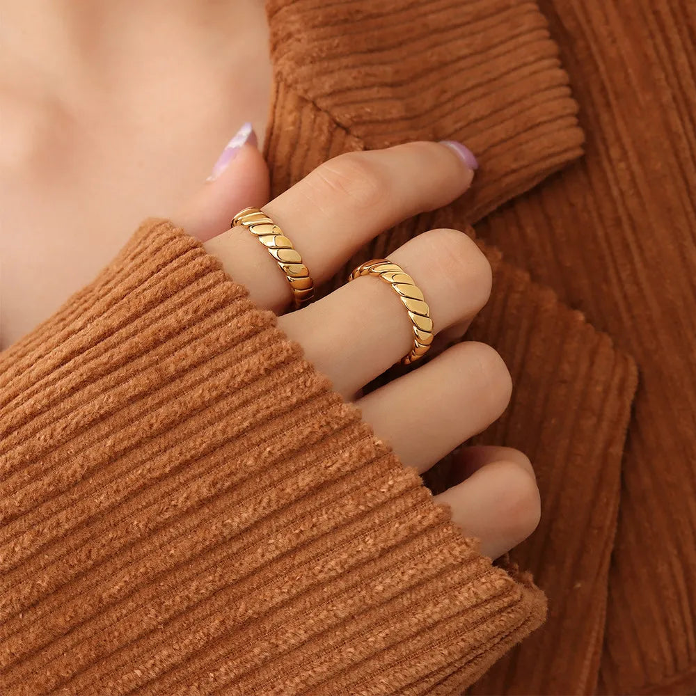 The Golden Helix Ring