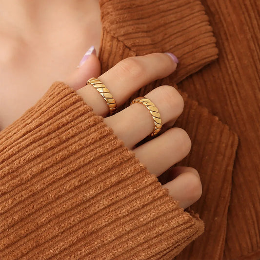 The Golden Helix Ring