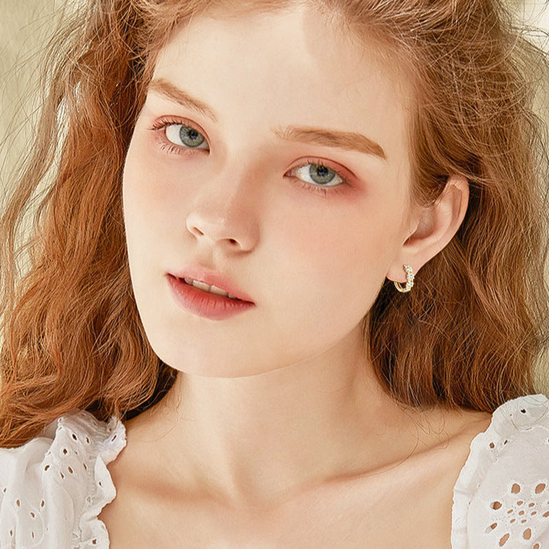 The Daisy Moissanite Hoop Earrings