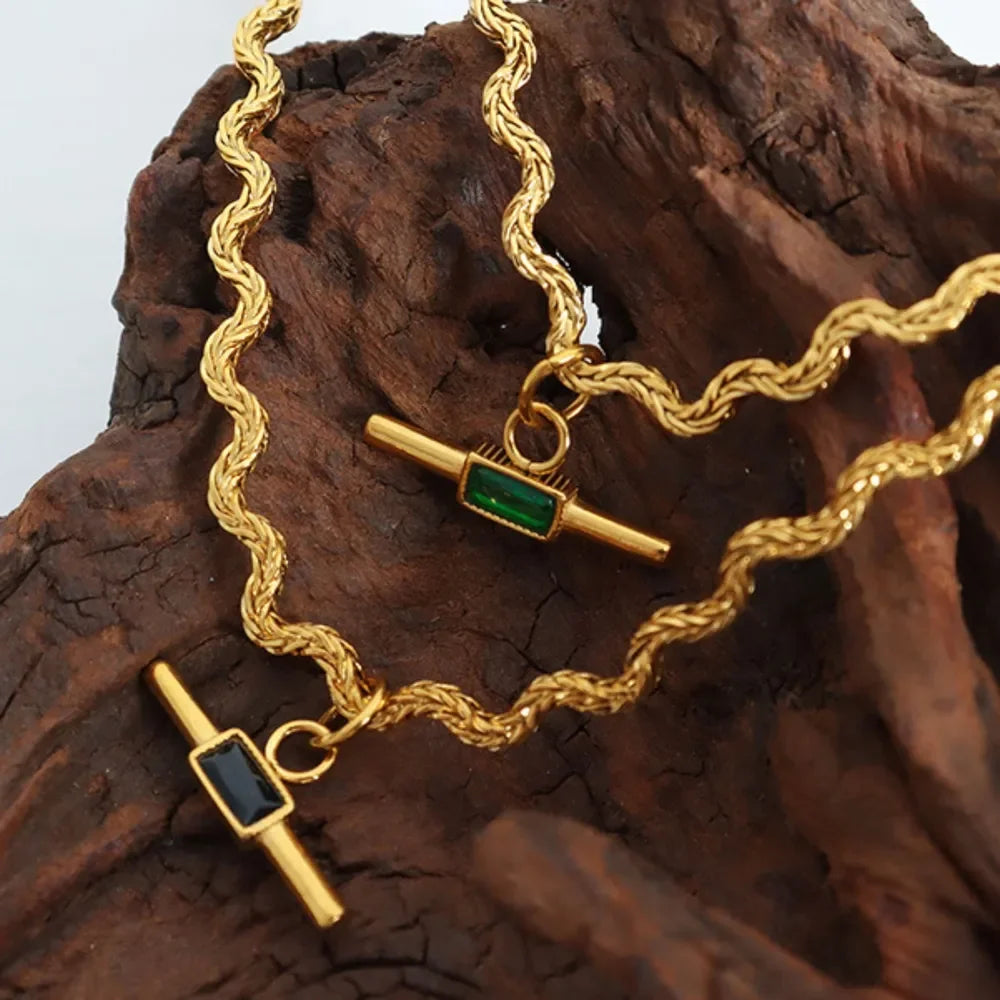 The Emerald Bar Necklace