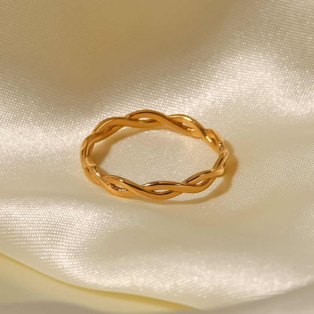 The Infinity Twist Ring
