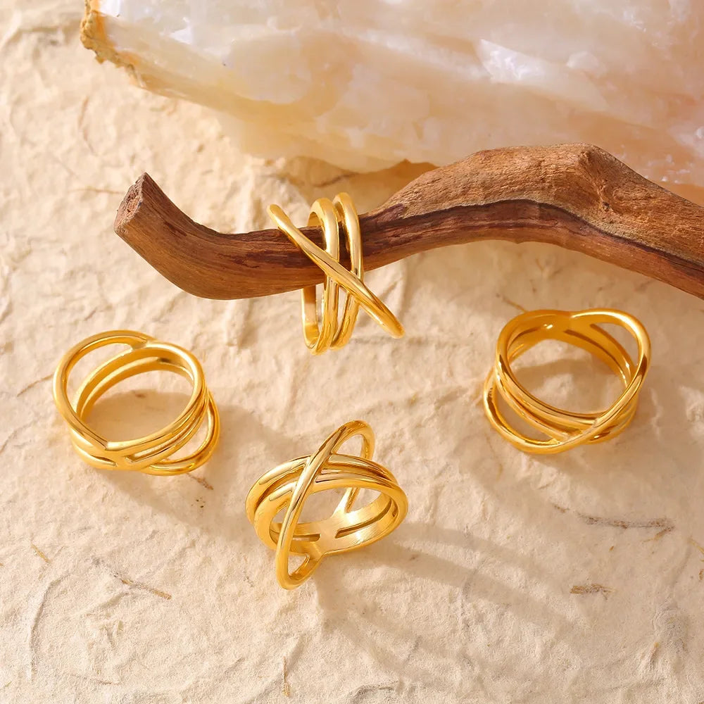 The Interlocking Embrace Ring