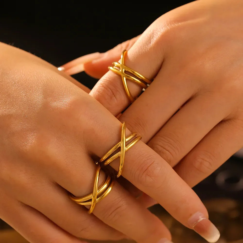 The Interlocking Embrace Ring