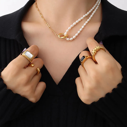 The Tidal Pearl Necklace