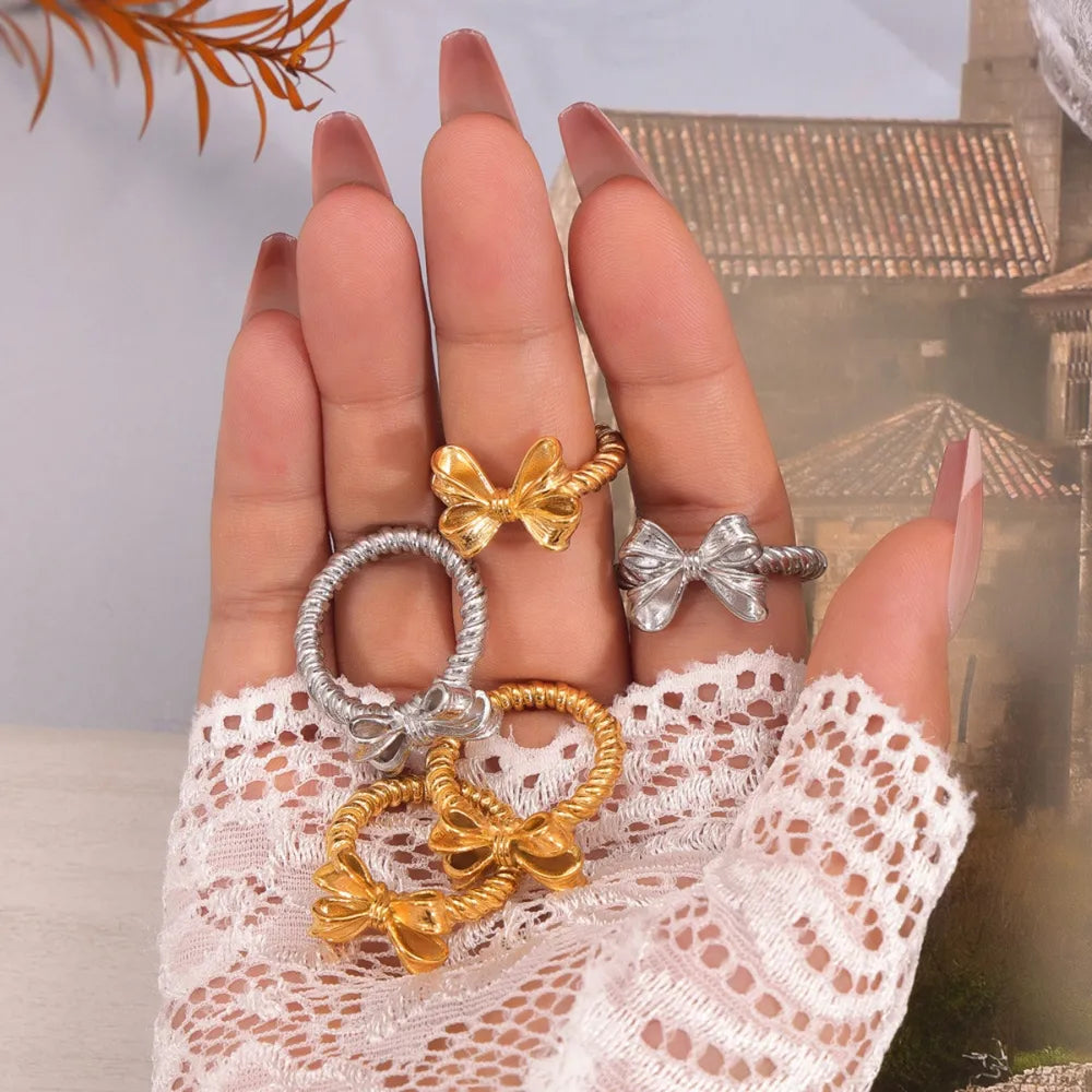 The Aesthetica Bow Ring