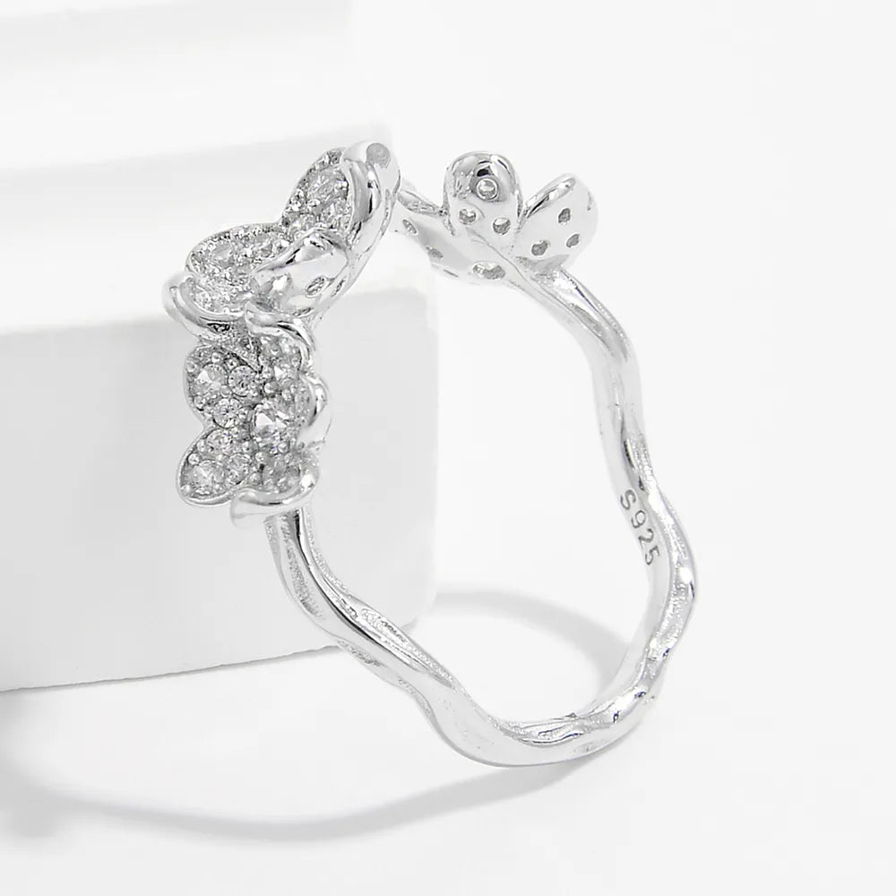 The Clover Cluster Open Ring