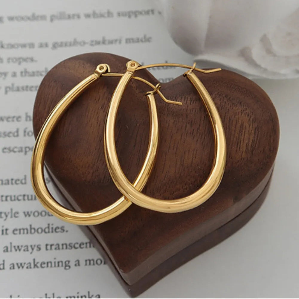 The Solari Oval Hoops