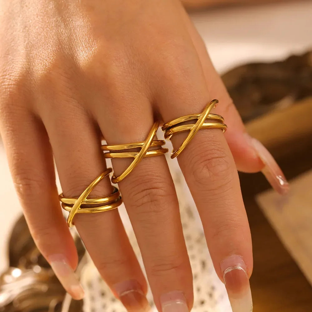 The Interlocking Embrace Ring
