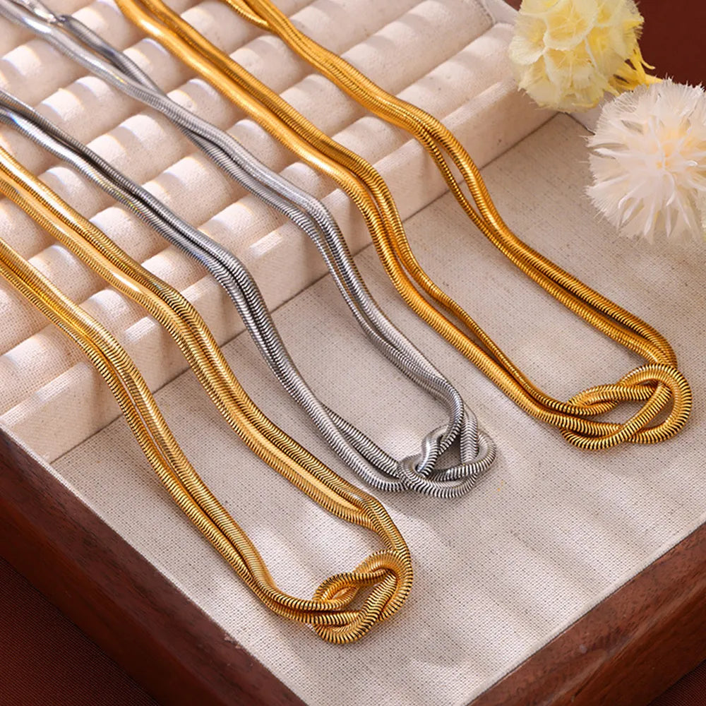 The Boundless Knot Necklace