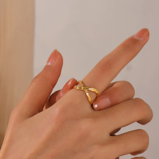 The Arid Crisscross Ring